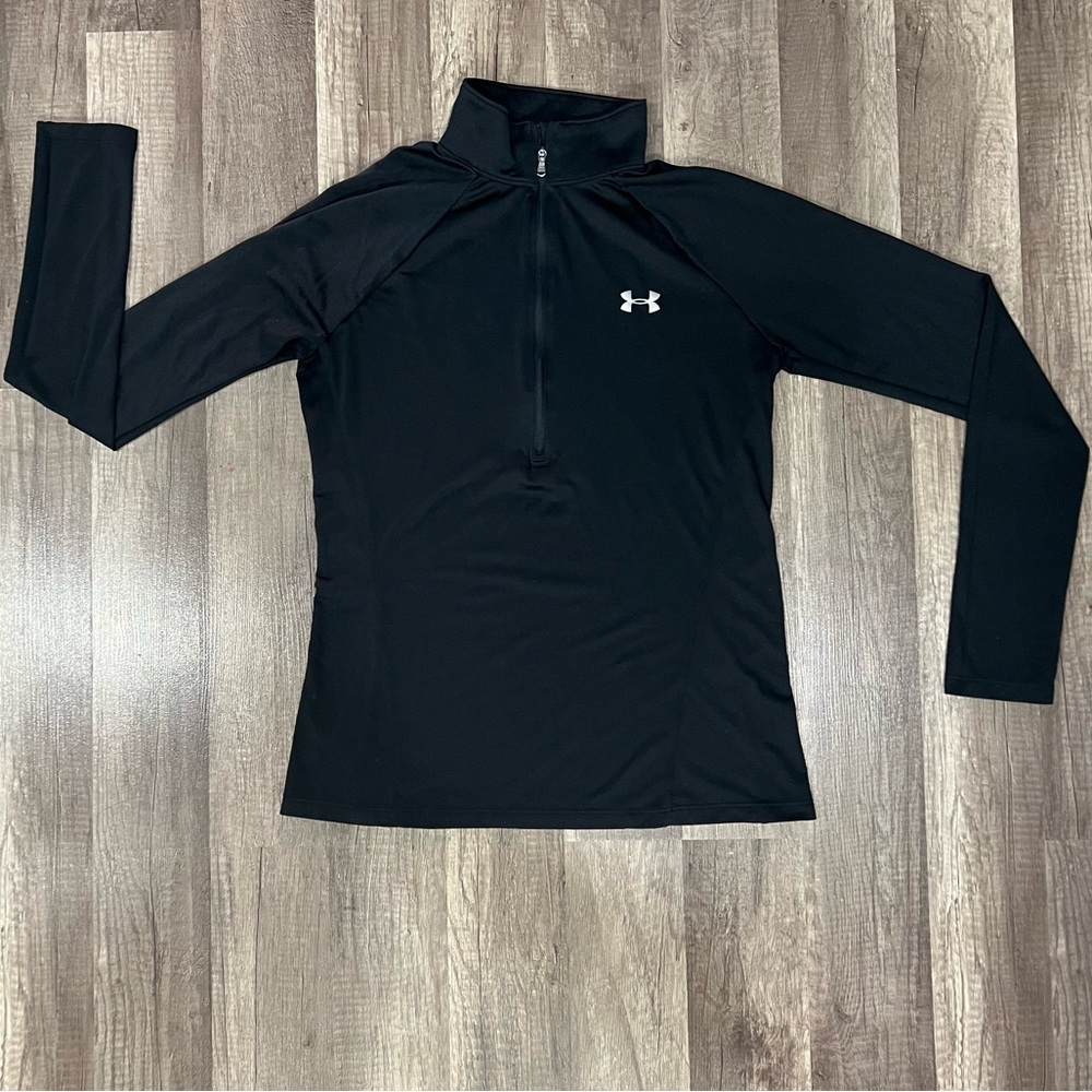 UNDER ARMOUR Women’s 1/4 Zip. Black Color. Size S